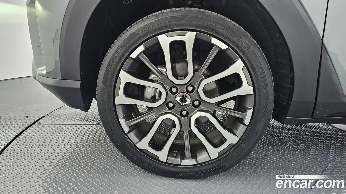 KG Mobility (Ssangyong) Torres — фото 10