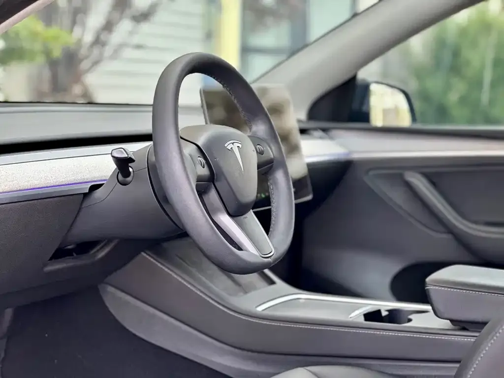Tesla Model Y 2024 из CN, фото 3
