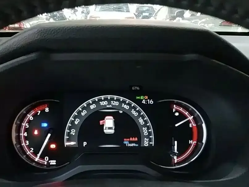 Toyota RAV4 2023 из CN, фото 5