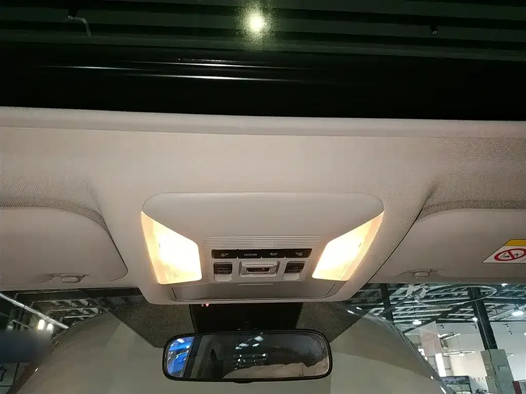 Toyota RAV4 2023 из CN, фото 9