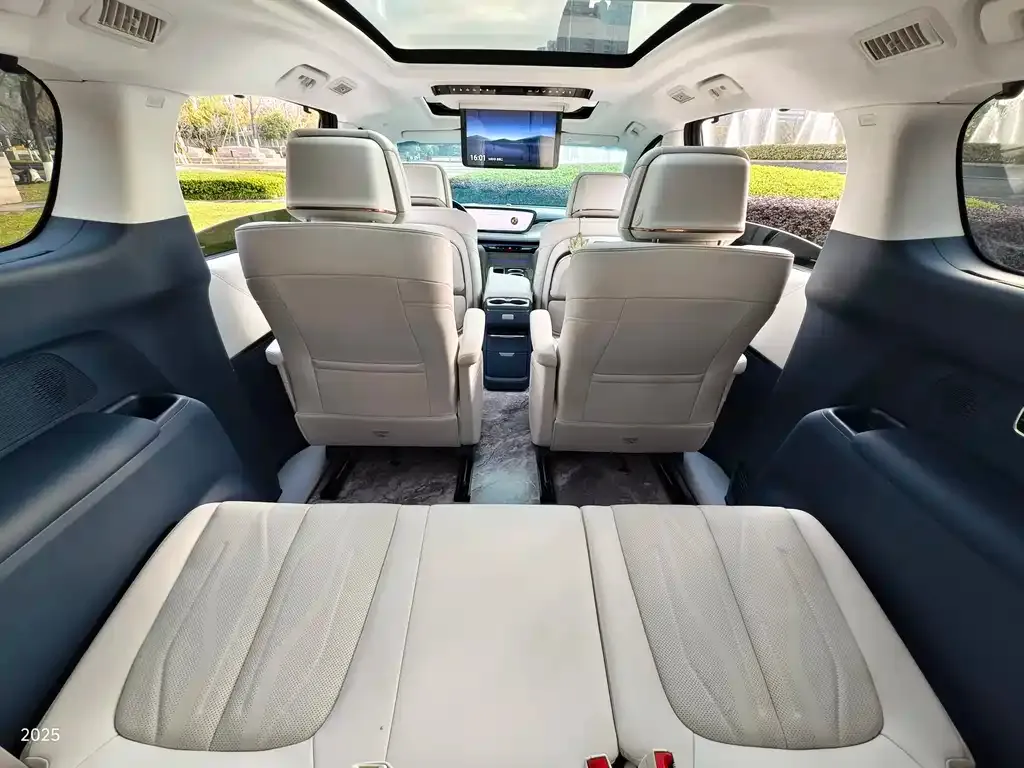 Buick GL8 Hybrid 2024 из CN, фото 10