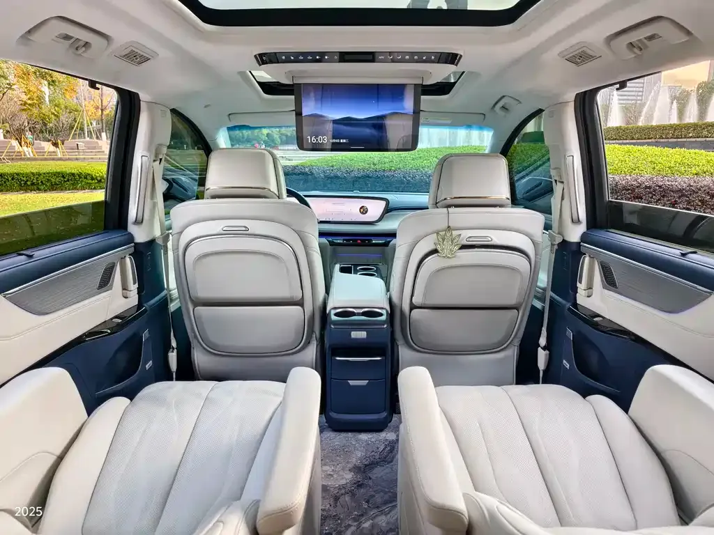 Buick GL8 Hybrid 2024 из CN, фото 4