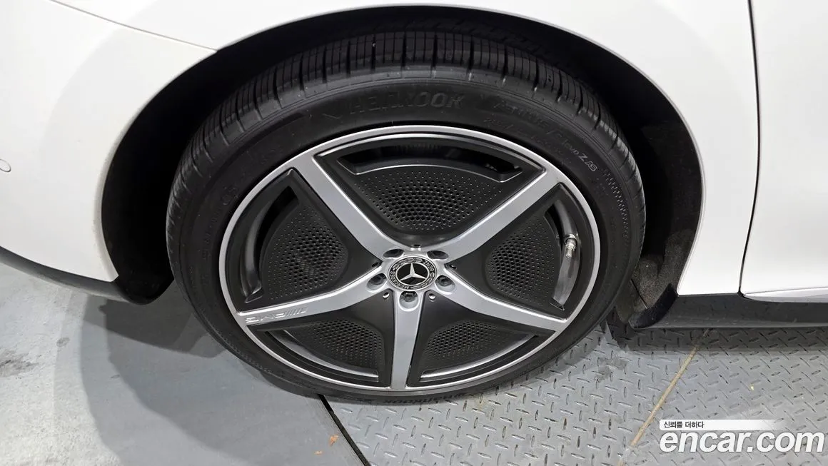 Mercedes-Benz EQE 2023 из KR, фото 5