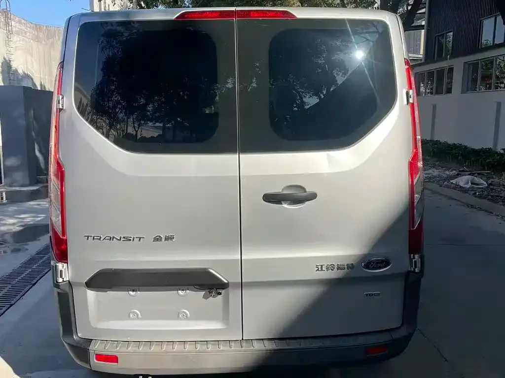 Ford Transit 2022 из CN, фото 5