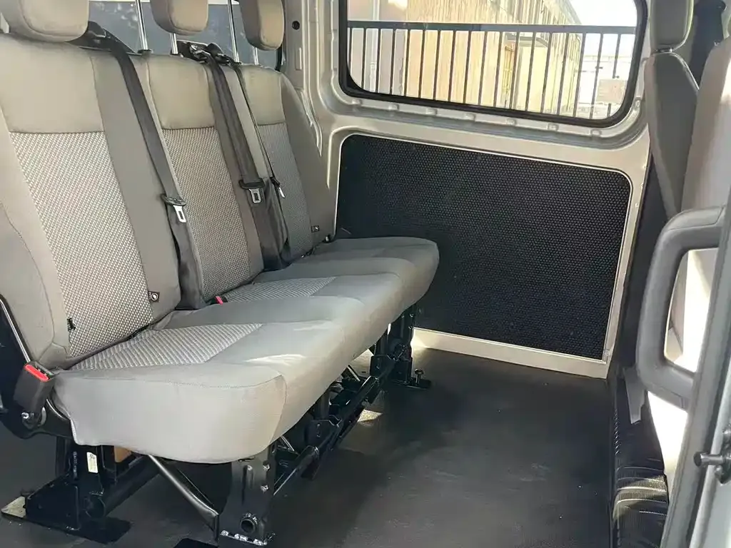 Ford Transit 2022 из CN, фото 9