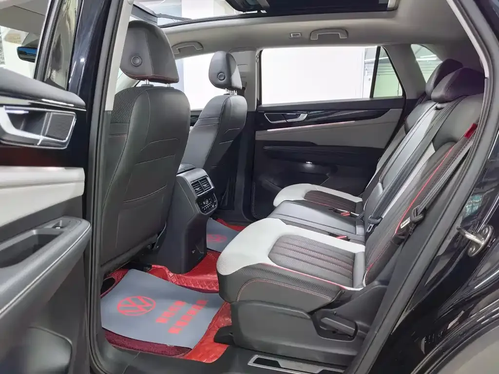 Volkswagen Teramont 2023 из CN, фото 2