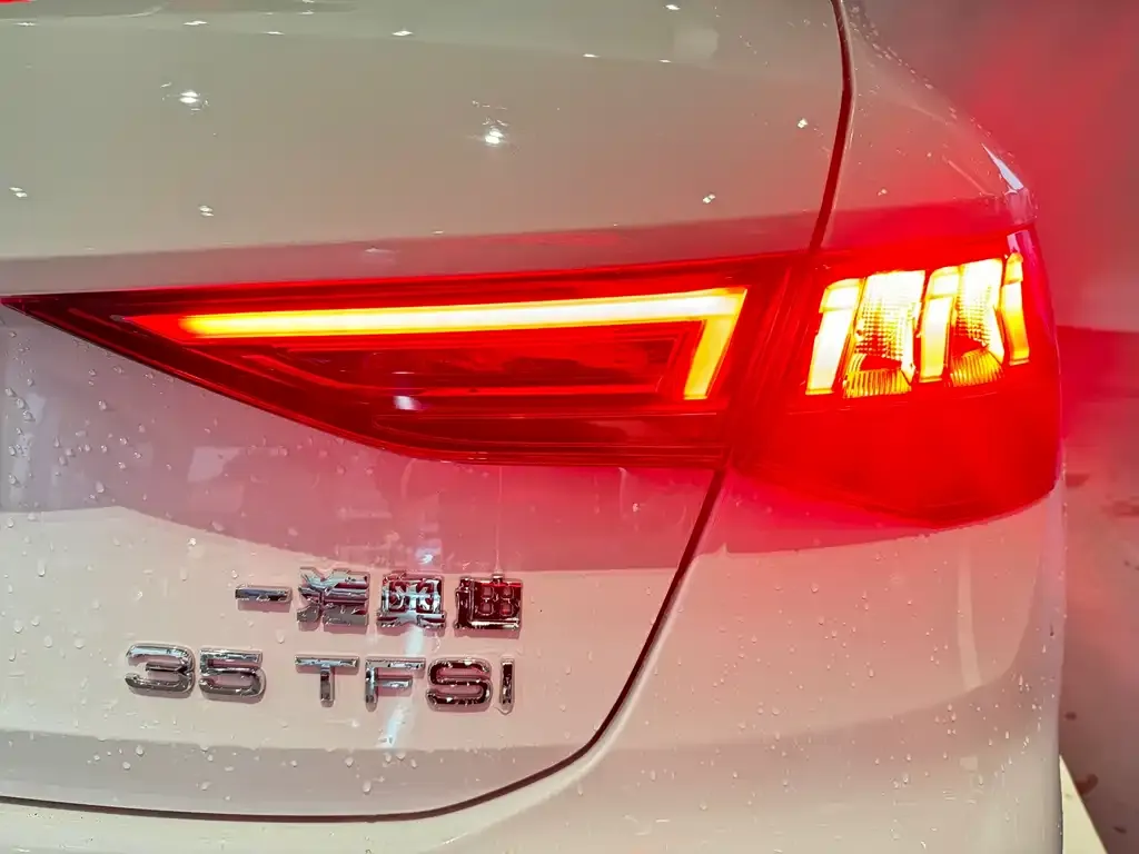 Audi A3 — фото 3