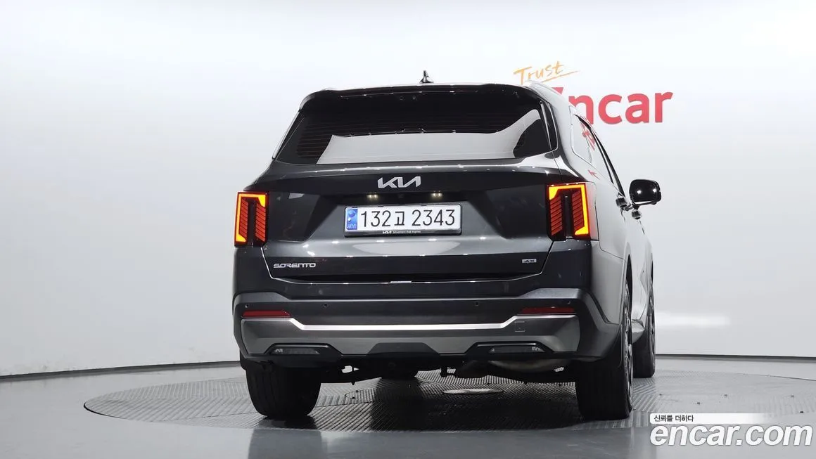 Kia Sorento — фото 7