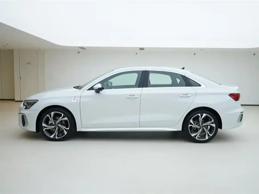 Audi A3 2024 из CN, фото 6