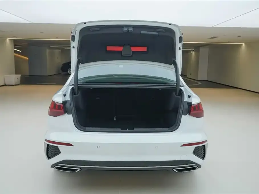 Audi A3 2024 из CN, фото 4