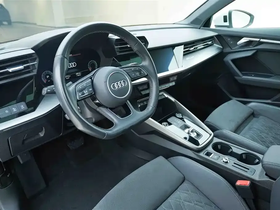 Audi A3 2024 из CN, фото 10