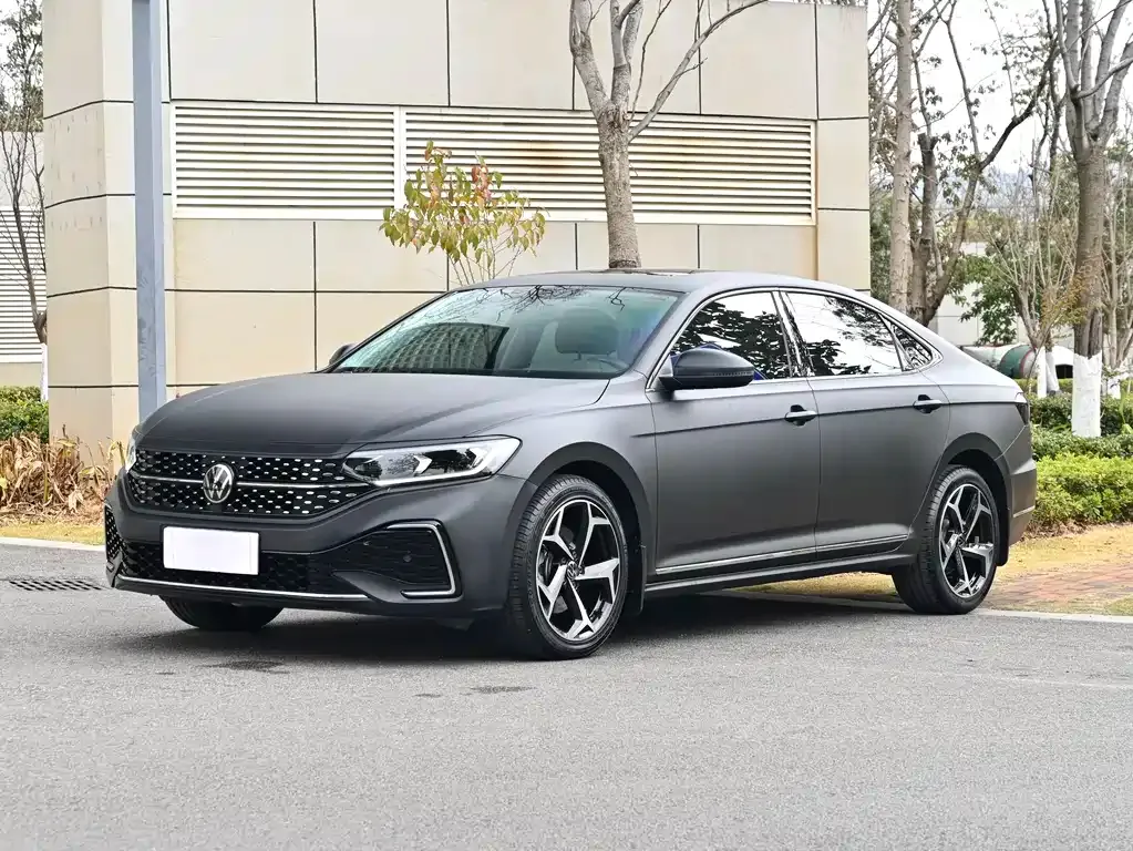 Volkswagen Passat 2024 из CN, фото 1