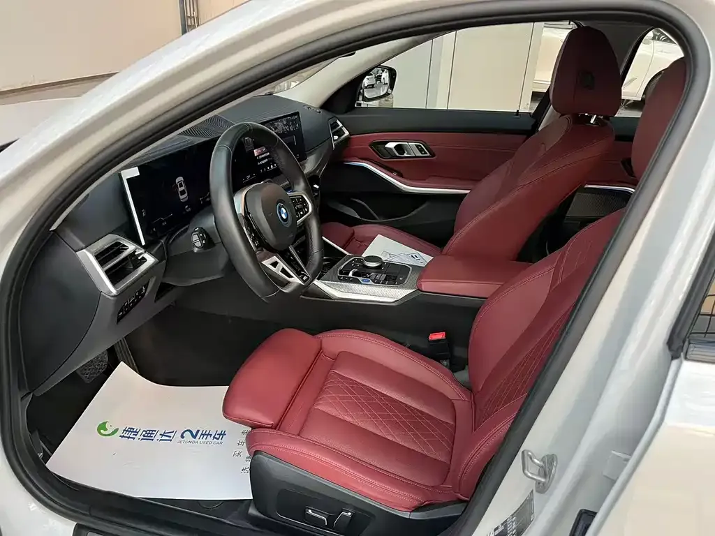 BMW i3 2024 из CN, фото 2
