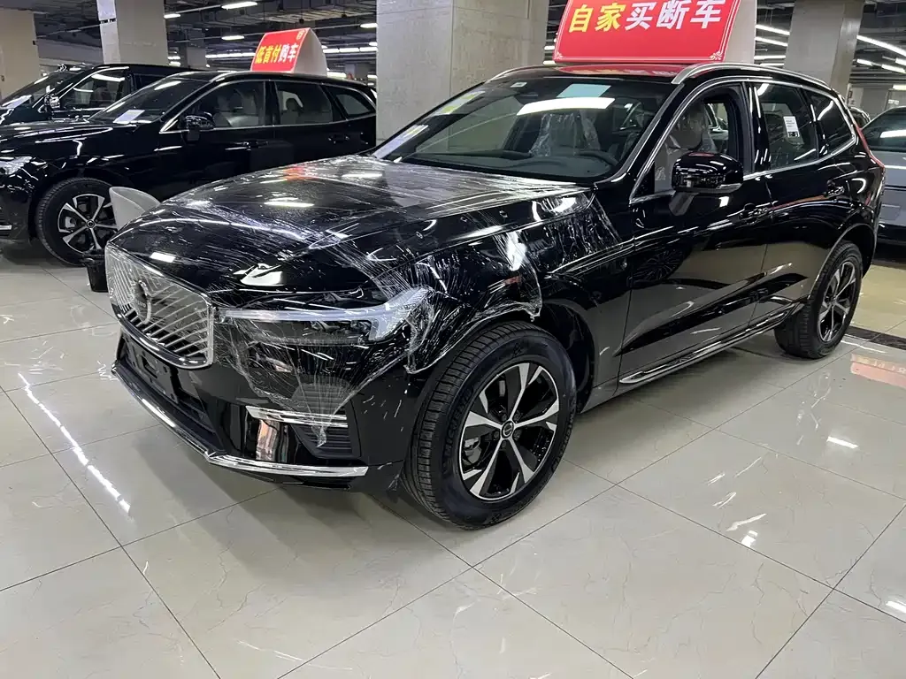 Volvo XC60 2025 из CN, фото 1