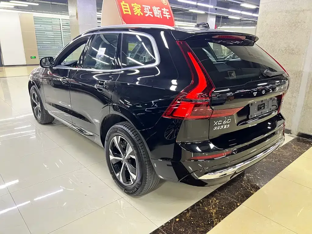 Volvo XC60 2025 из CN, фото 8