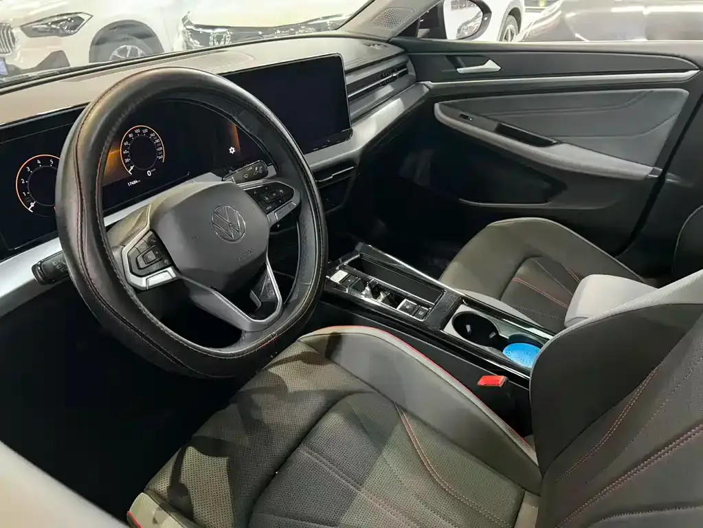 Volkswagen Lamando 2024 из CN, фото 6