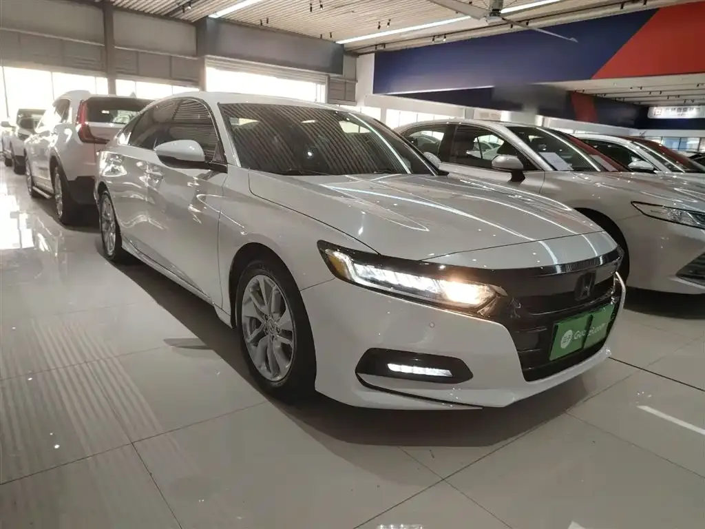 Honda Accord — фото 4
