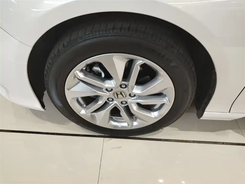 Honda Accord — фото 5