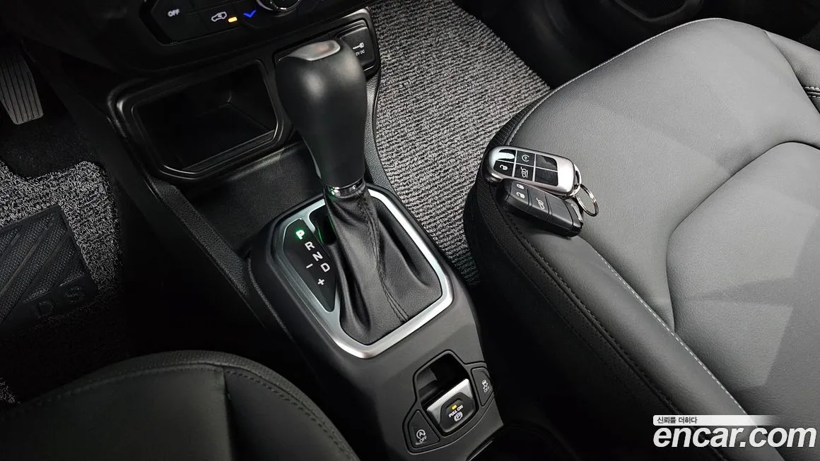 Jeep Renegade 2023 из KR, фото 10
