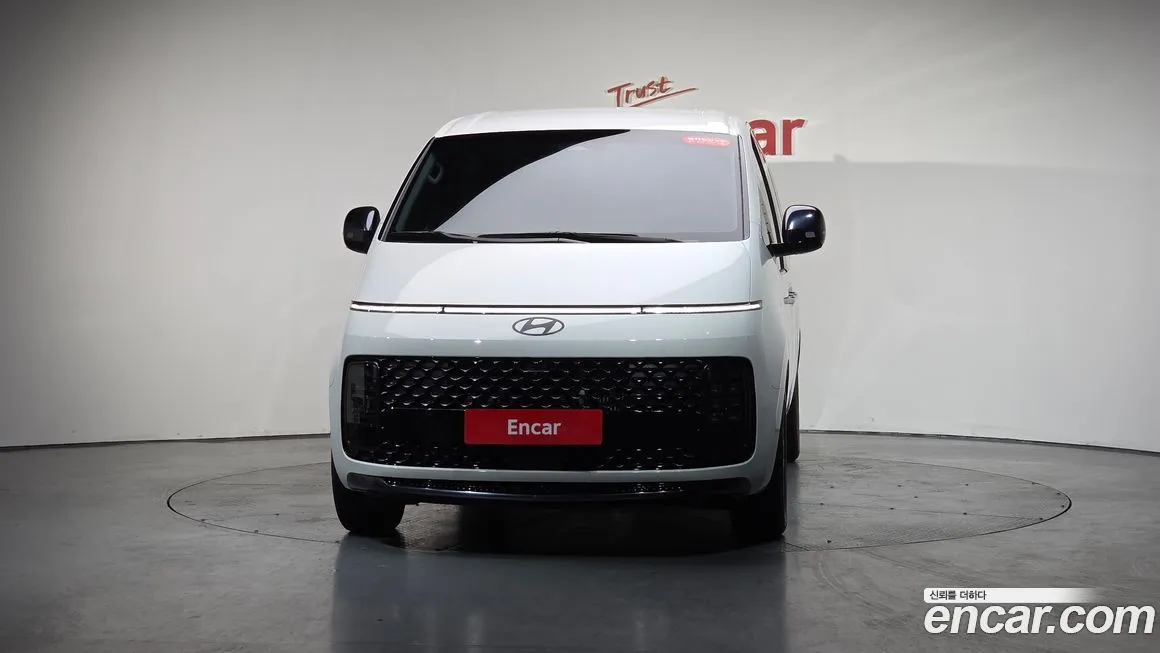 Hyundai Staria — фото 3