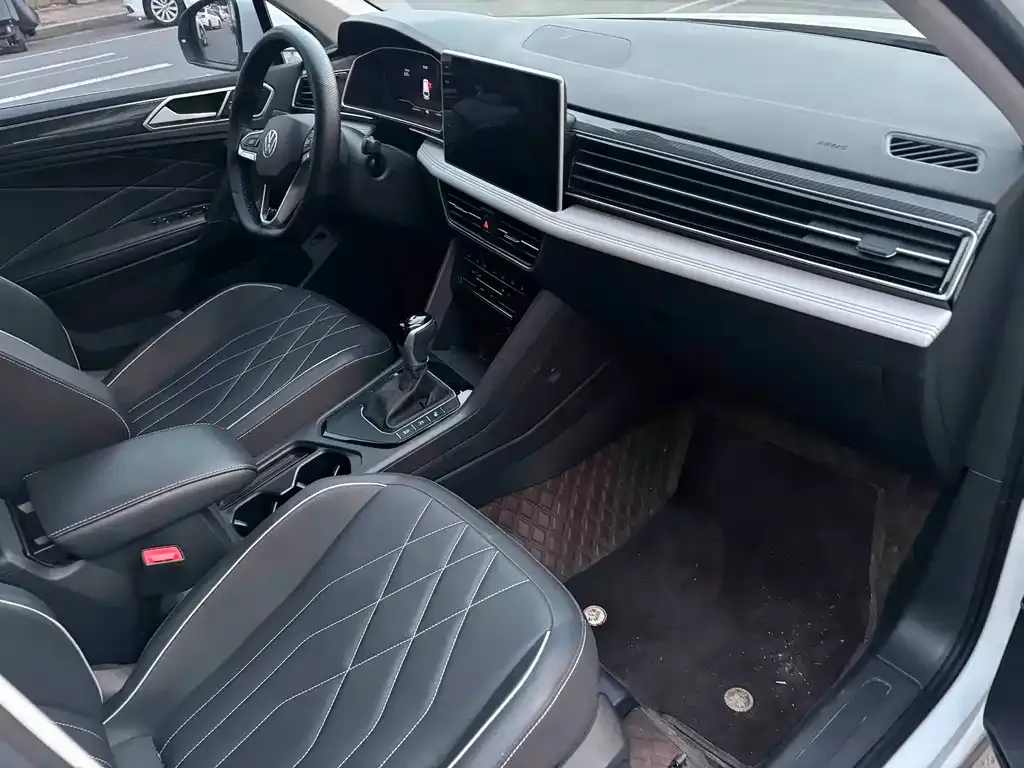 Volkswagen Tiguan L 2024 из CN, фото 6