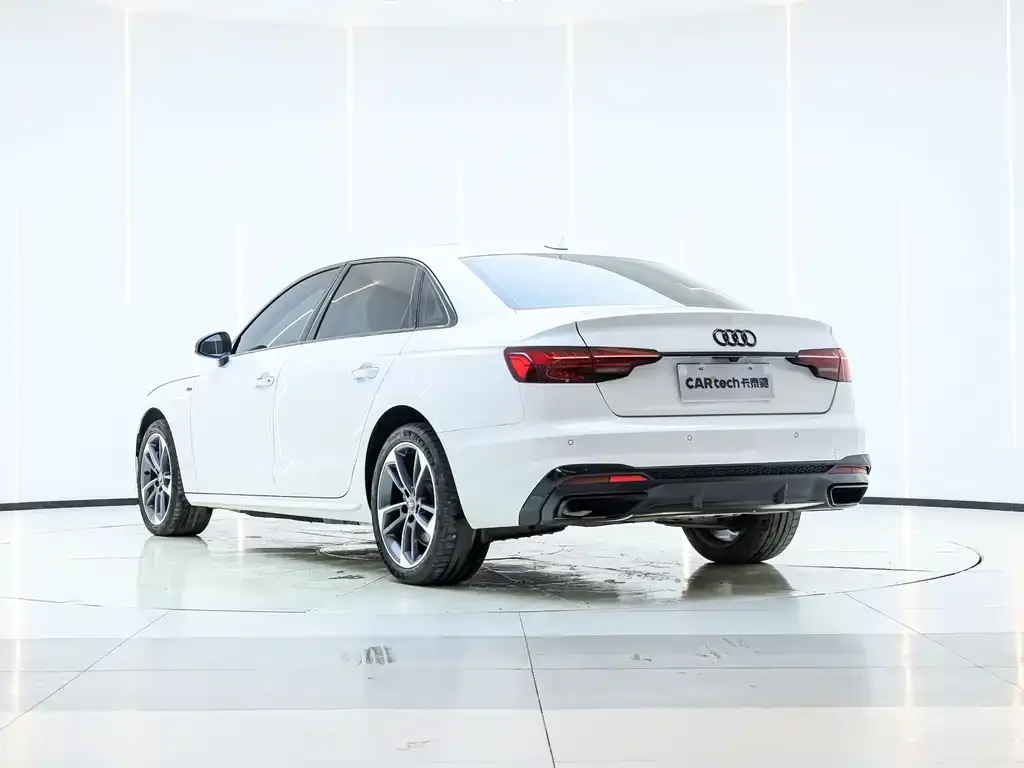 Audi A4L 2024 из CN, фото 8