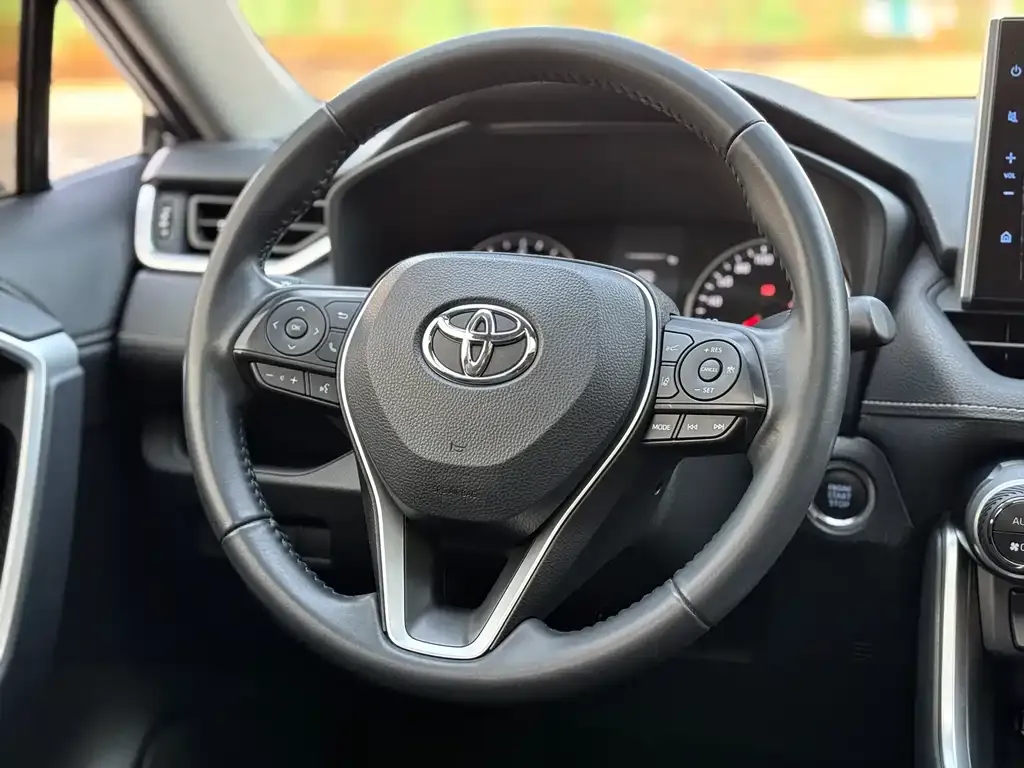 Toyota Wildlander 2023 из CN, фото 10