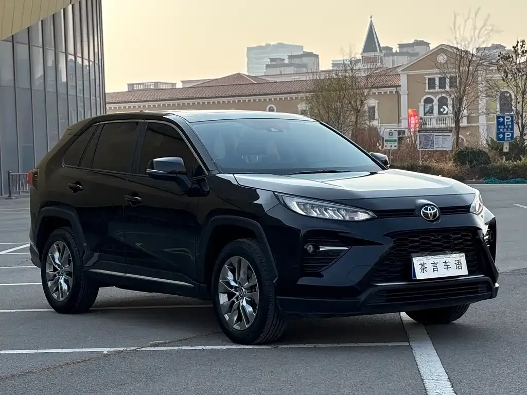 Toyota Wildlander 2023 из CN, фото 3