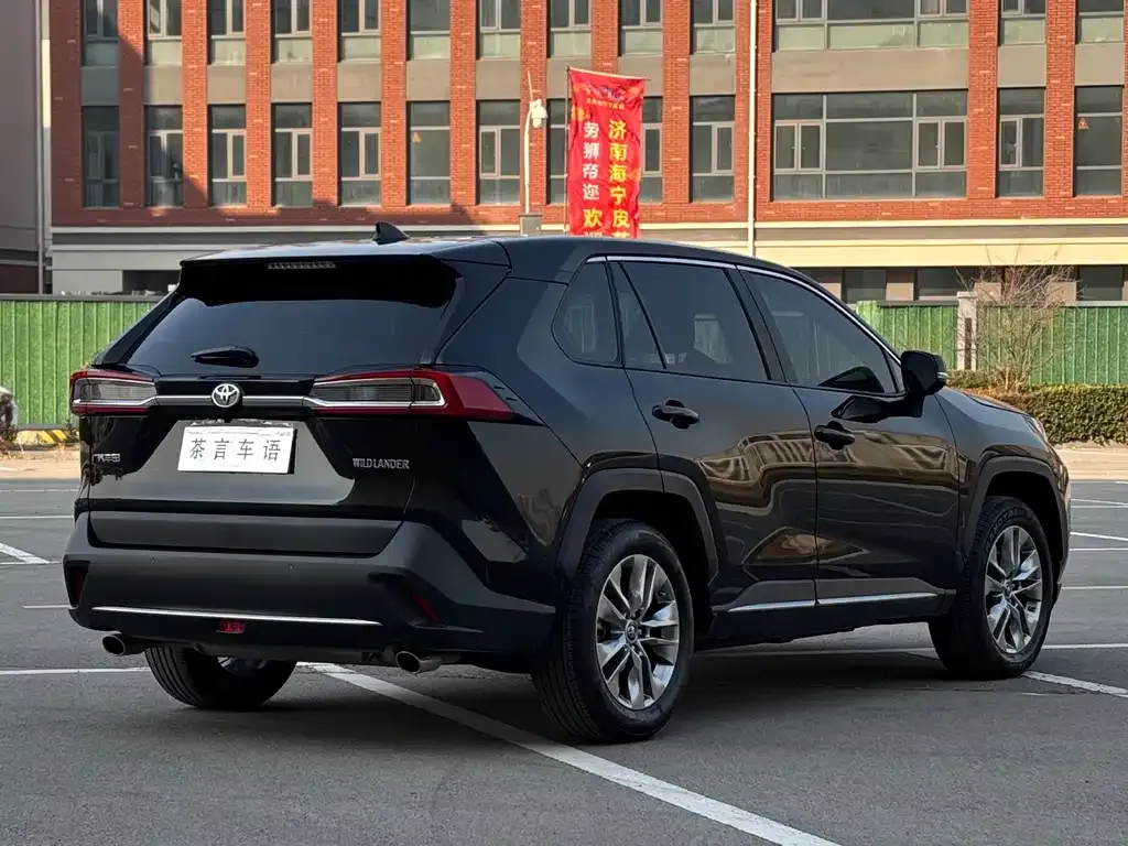 Toyota Wildlander 2023 из CN, фото 4