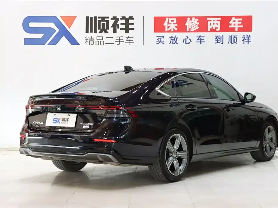 Honda Accord — фото 6