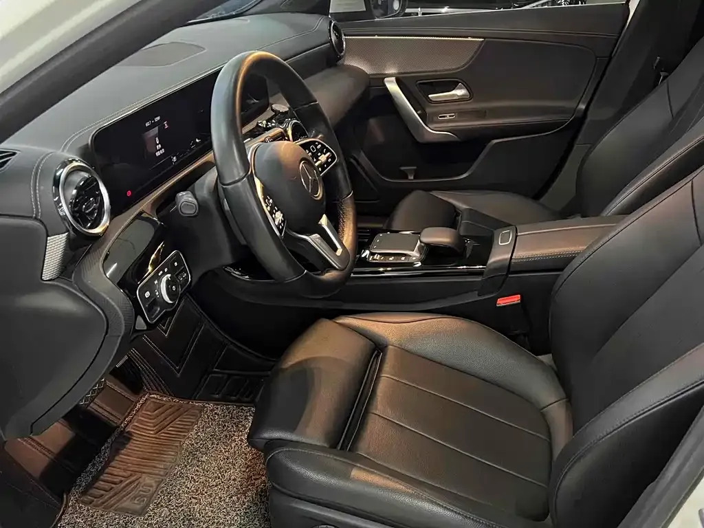Mercedes-Benz A-Class 2021 из CN, фото 7