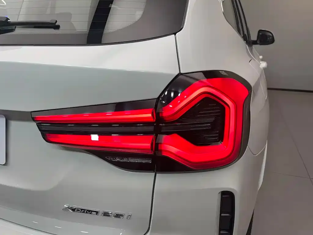 BMW X3 2024 из CN, фото 8