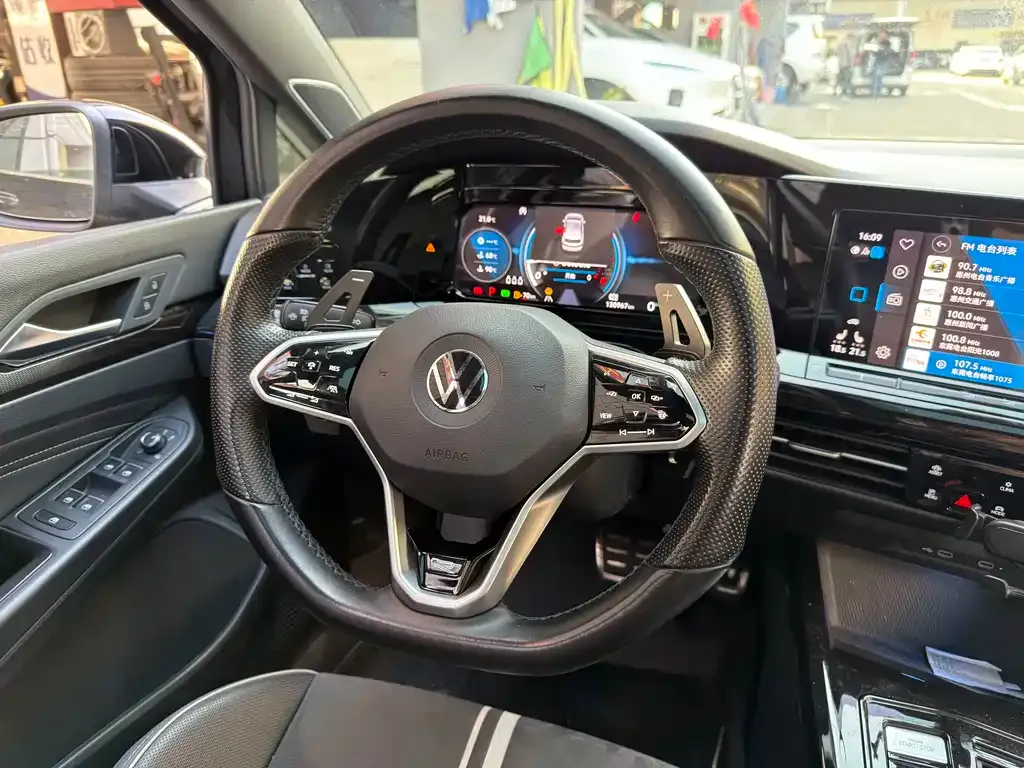Volkswagen Golf 2021 из CN, фото 9