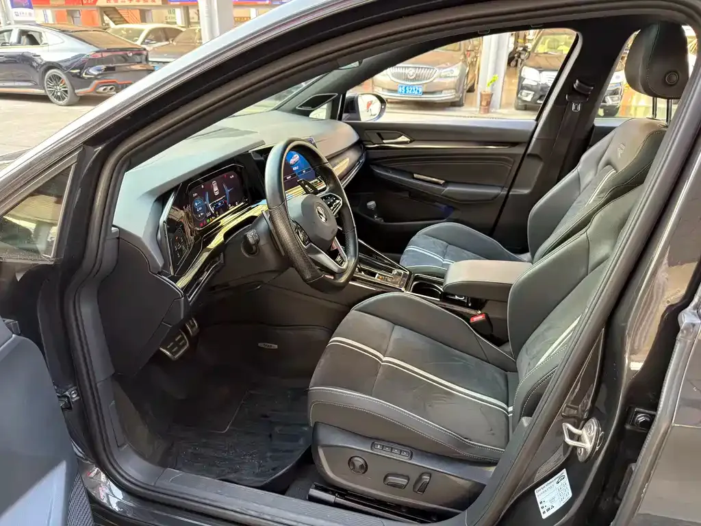 Volkswagen Golf 2021 из CN, фото 10