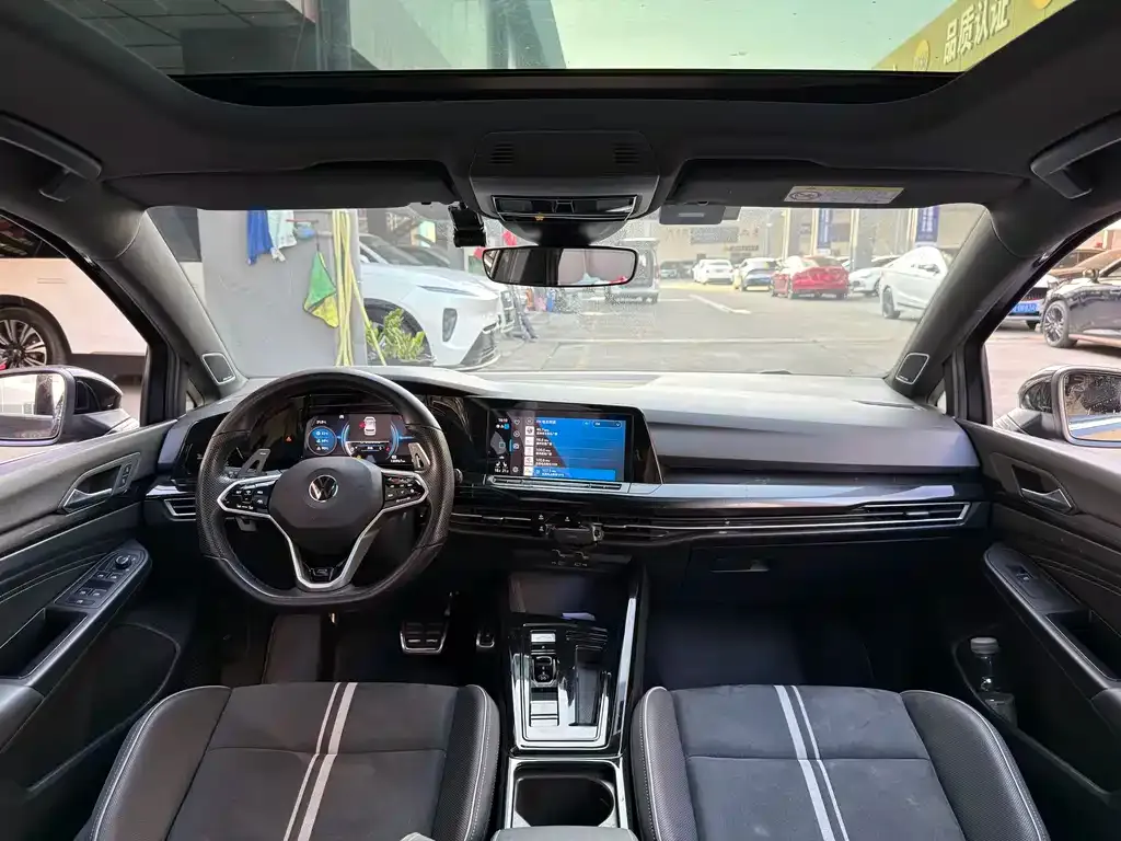 Volkswagen Golf 2021 из CN, фото 3