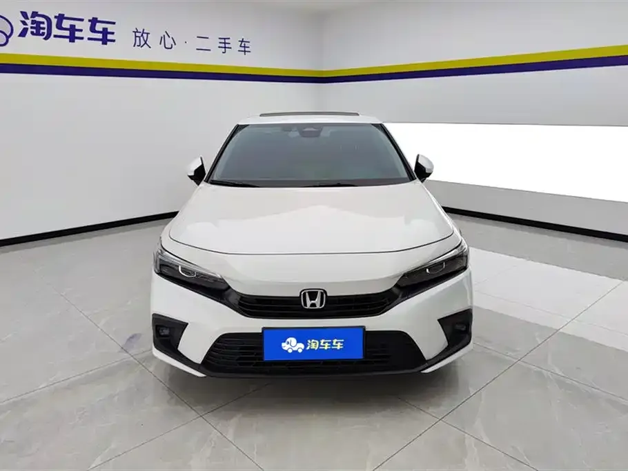 Honda Civic 2024 из CN, фото 2