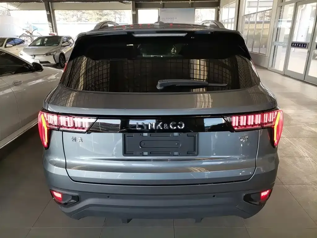 Lynk & Co 01 2021 из CN, фото 8