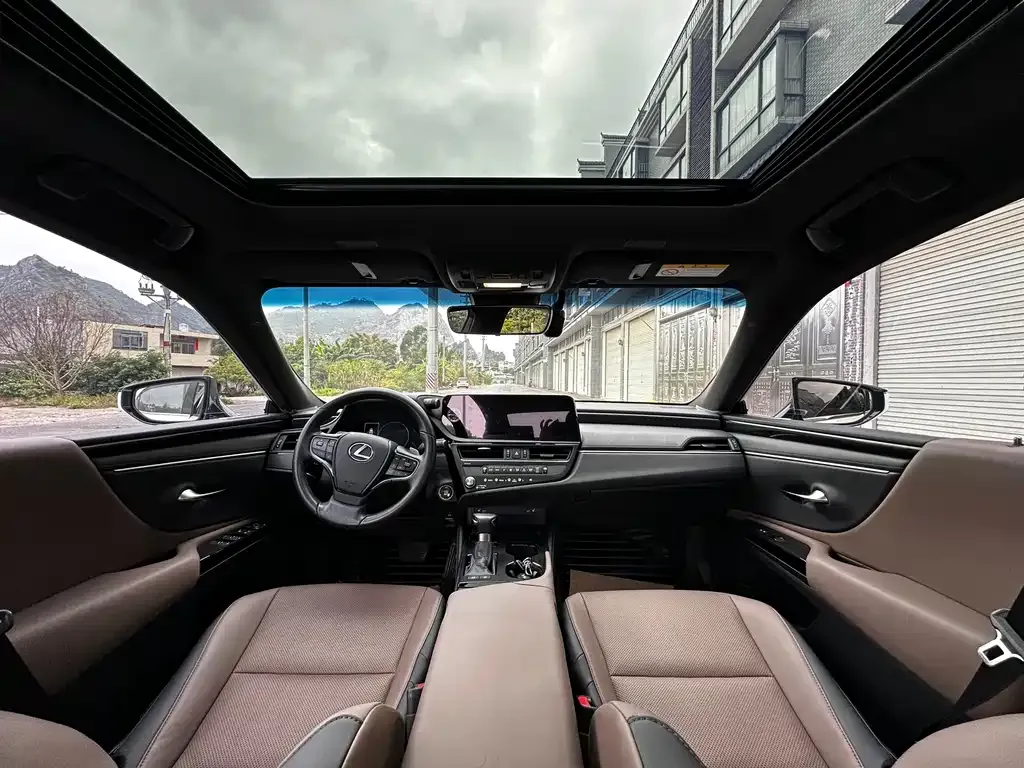 Lexus ES 2023 из CN, фото 6