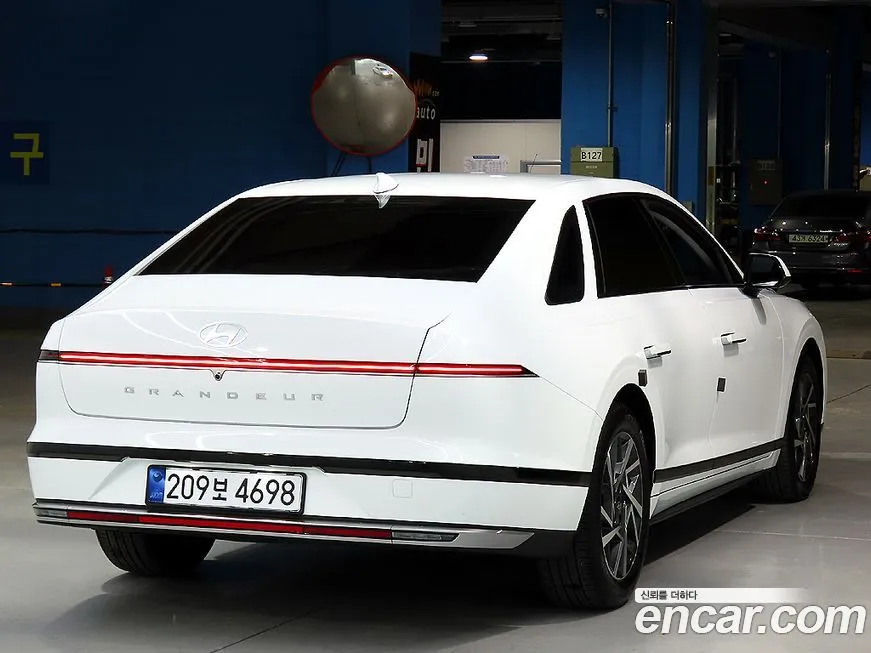 Hyundai Grandeur 2023 из KR, фото 3