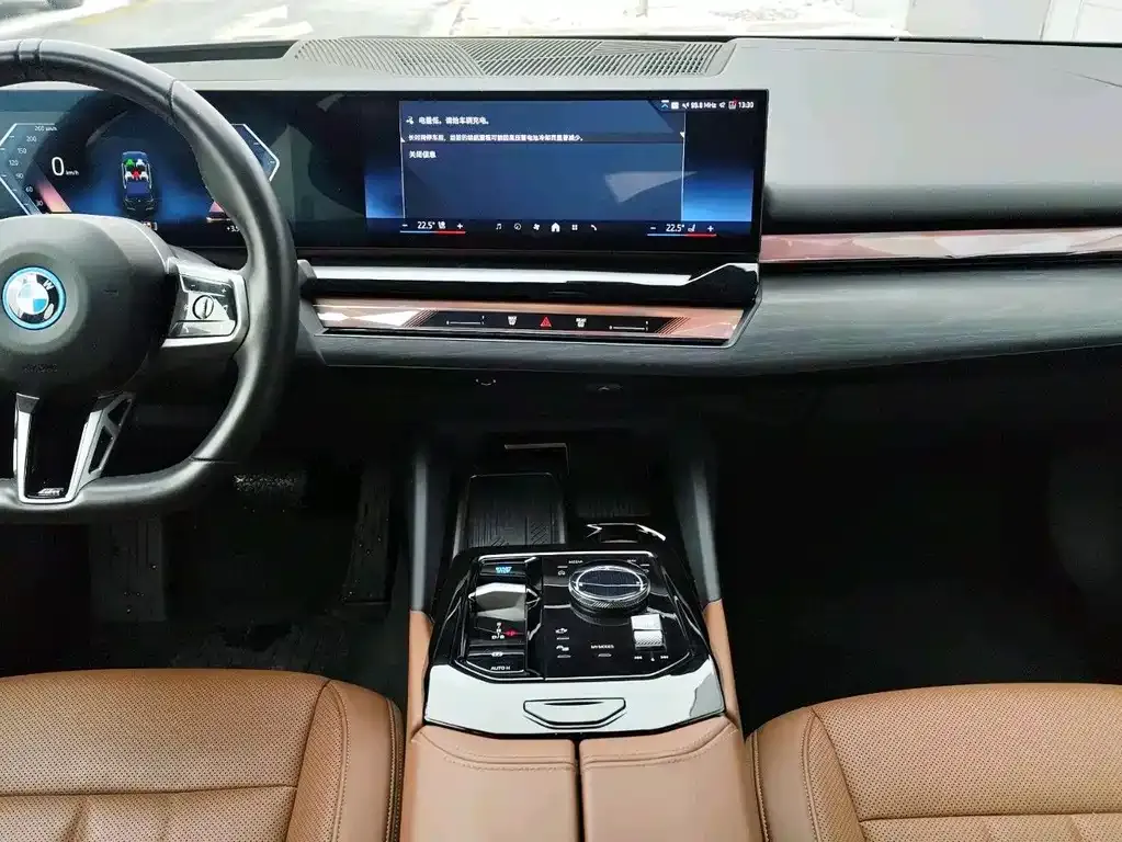 BMW i5 2025 из CN, фото 8