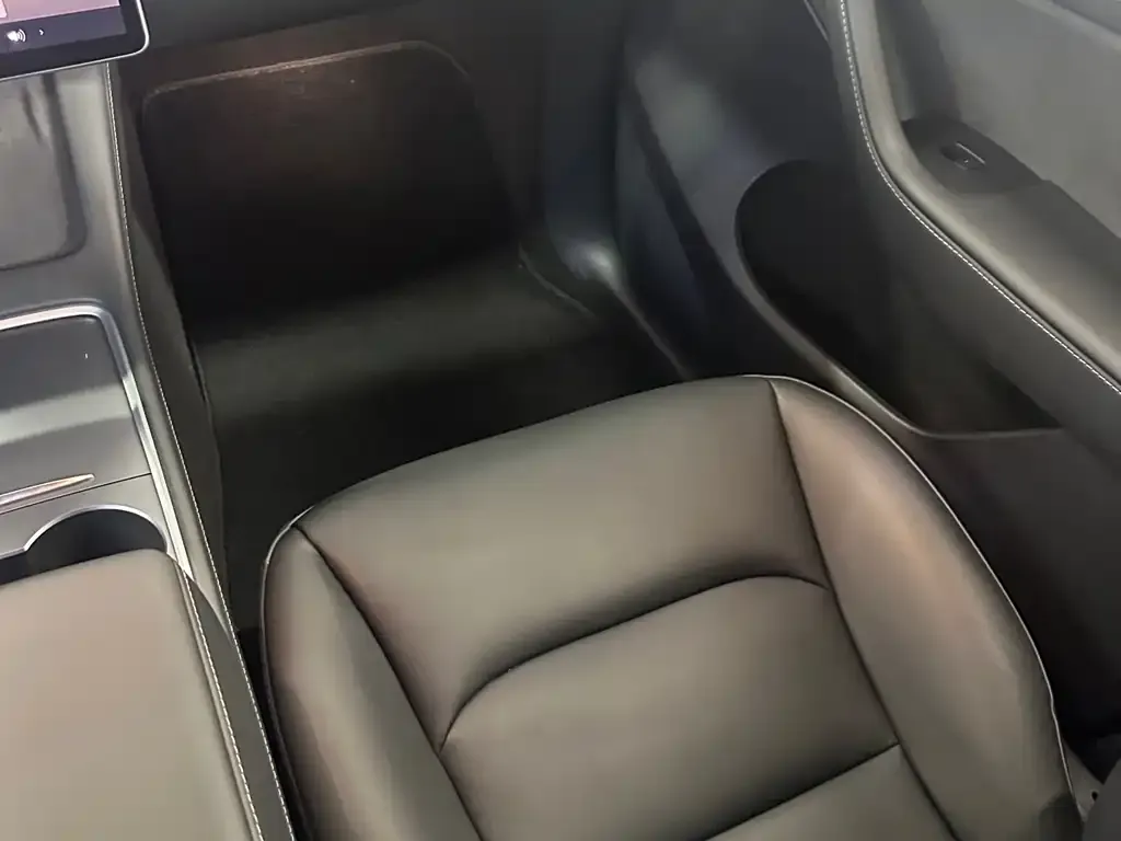 Tesla Model Y 2022 из CN, фото 10