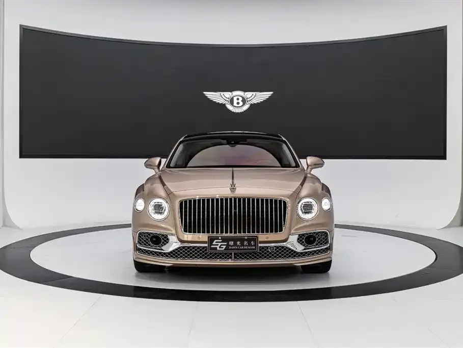 Bentley Flying Spur 2023 из CN, фото 8