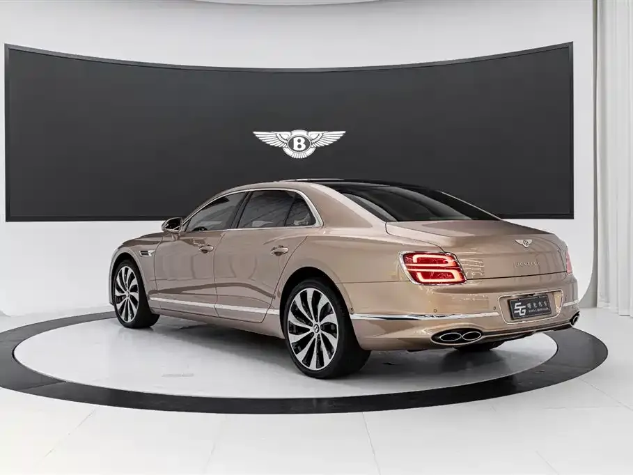 Bentley Flying Spur 2023 из CN, фото 3