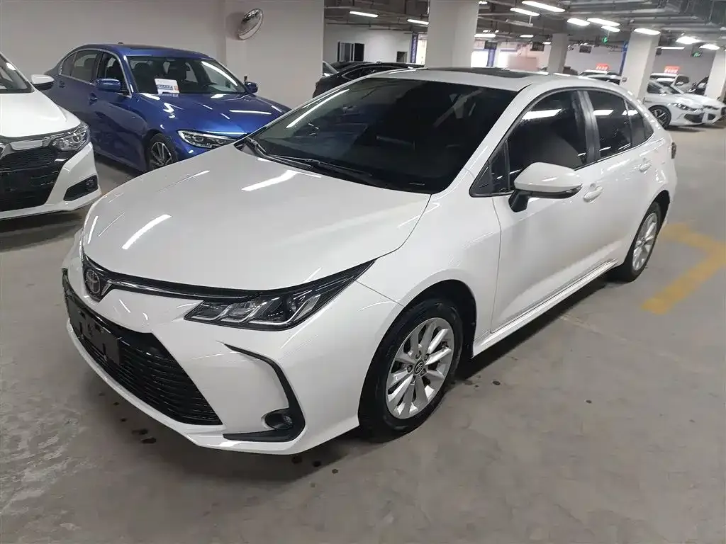 Toyota Corolla — фото 2