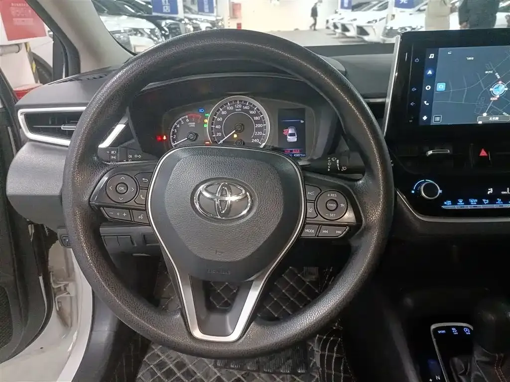 Toyota Corolla — фото 3