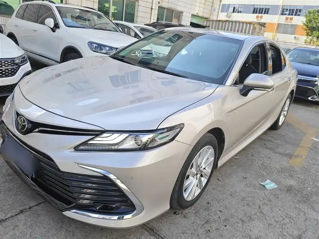 Toyota Camry 2022 из CN, фото 2