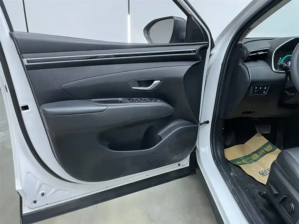 Hyundai Tucson 2023 из CN, фото 10