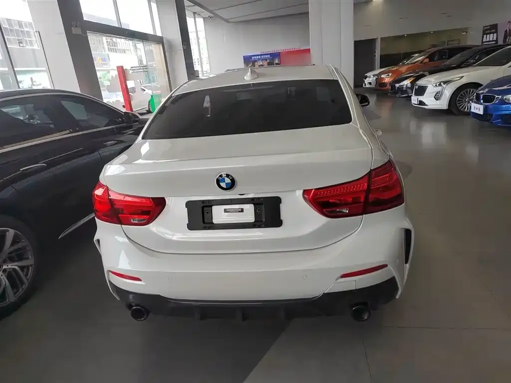 BMW 1 Series 2022 из CN, фото 9