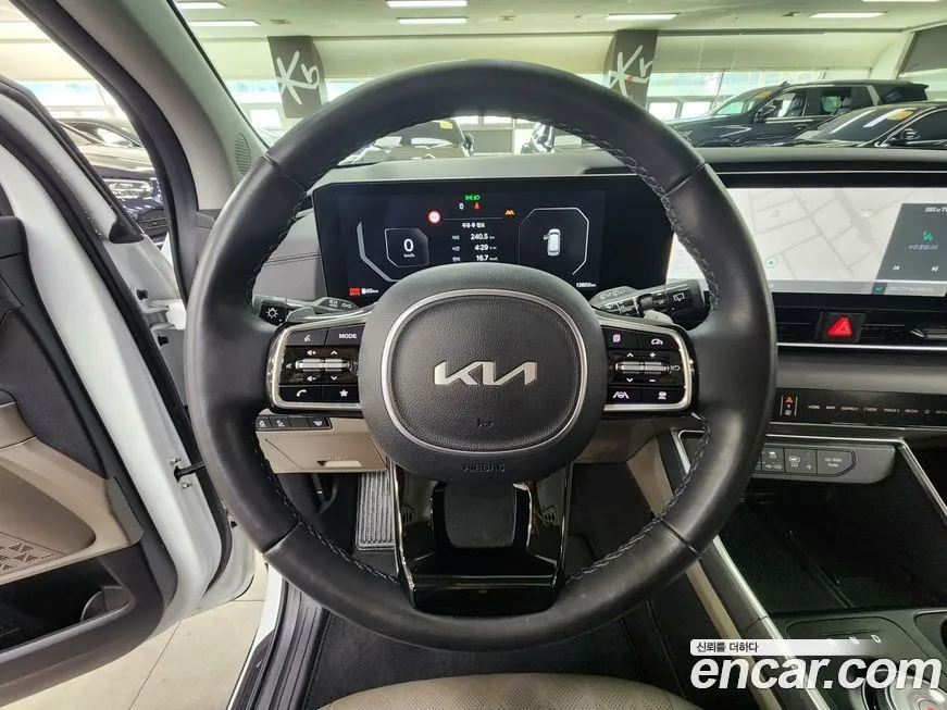 Kia Carnival — фото 5