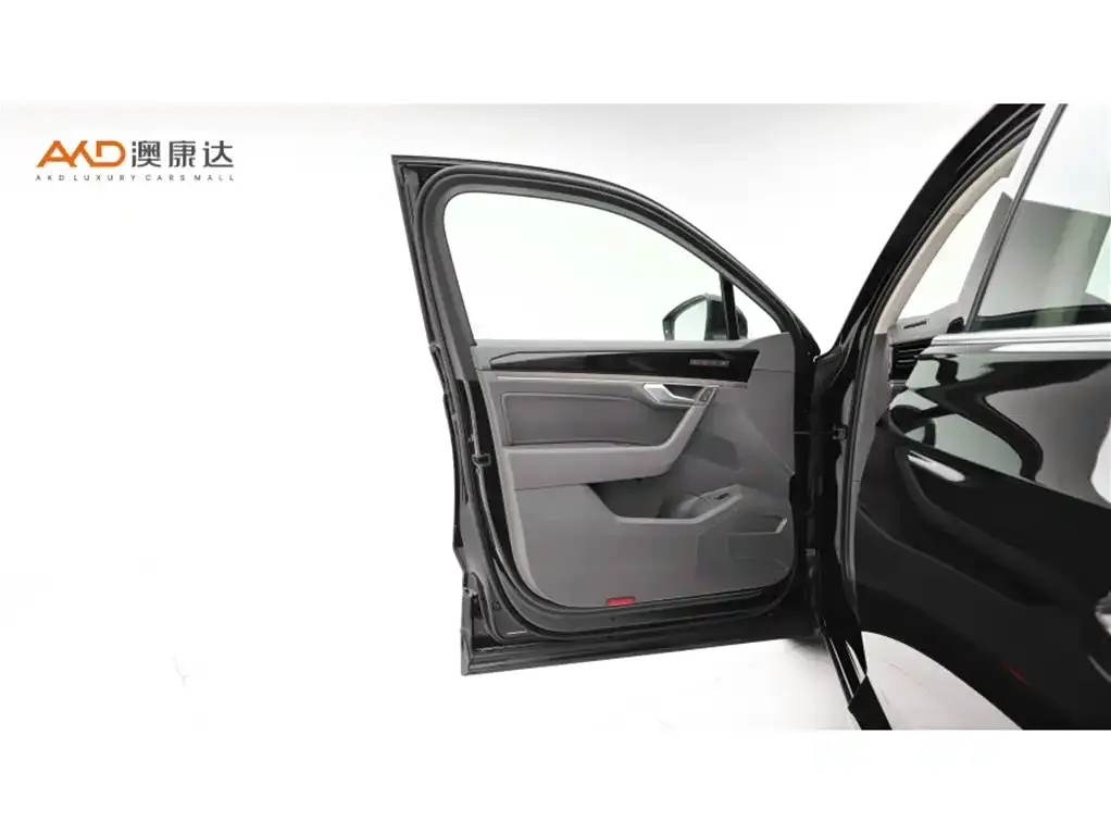 Volkswagen Touareg 2024 из CN, фото 3
